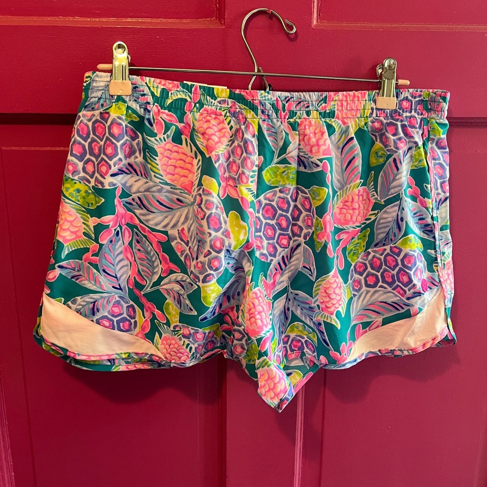 Lilly Pulitzer Luxletic ocean trail shorts